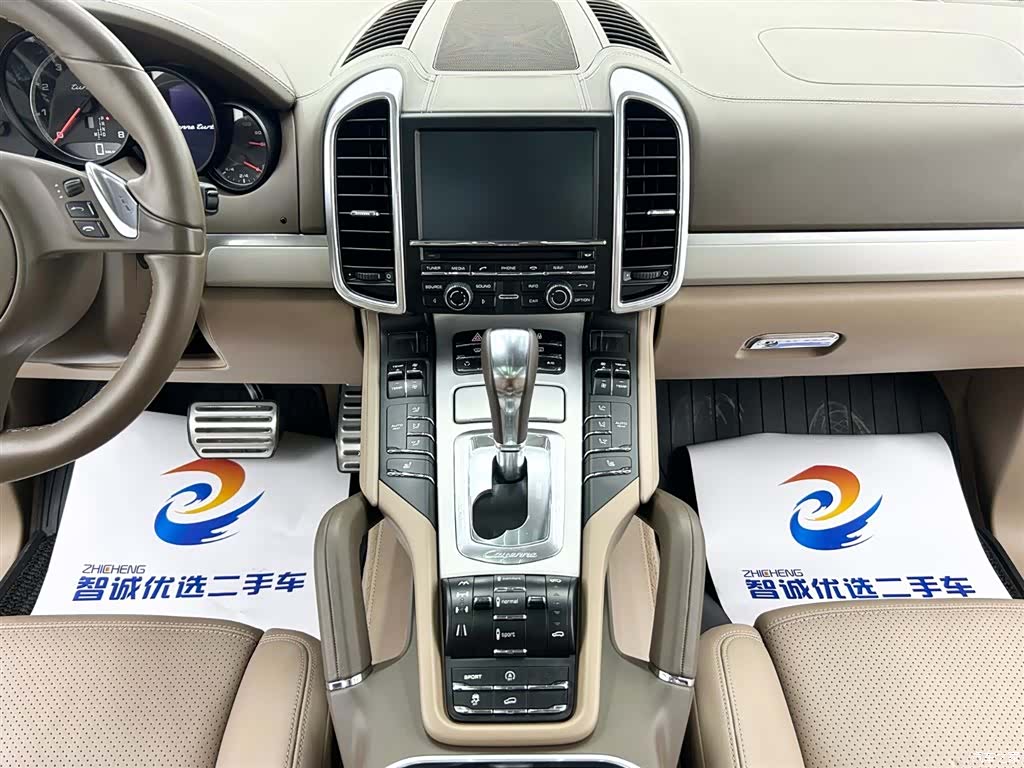 Porsche Cayenne, 2012 15