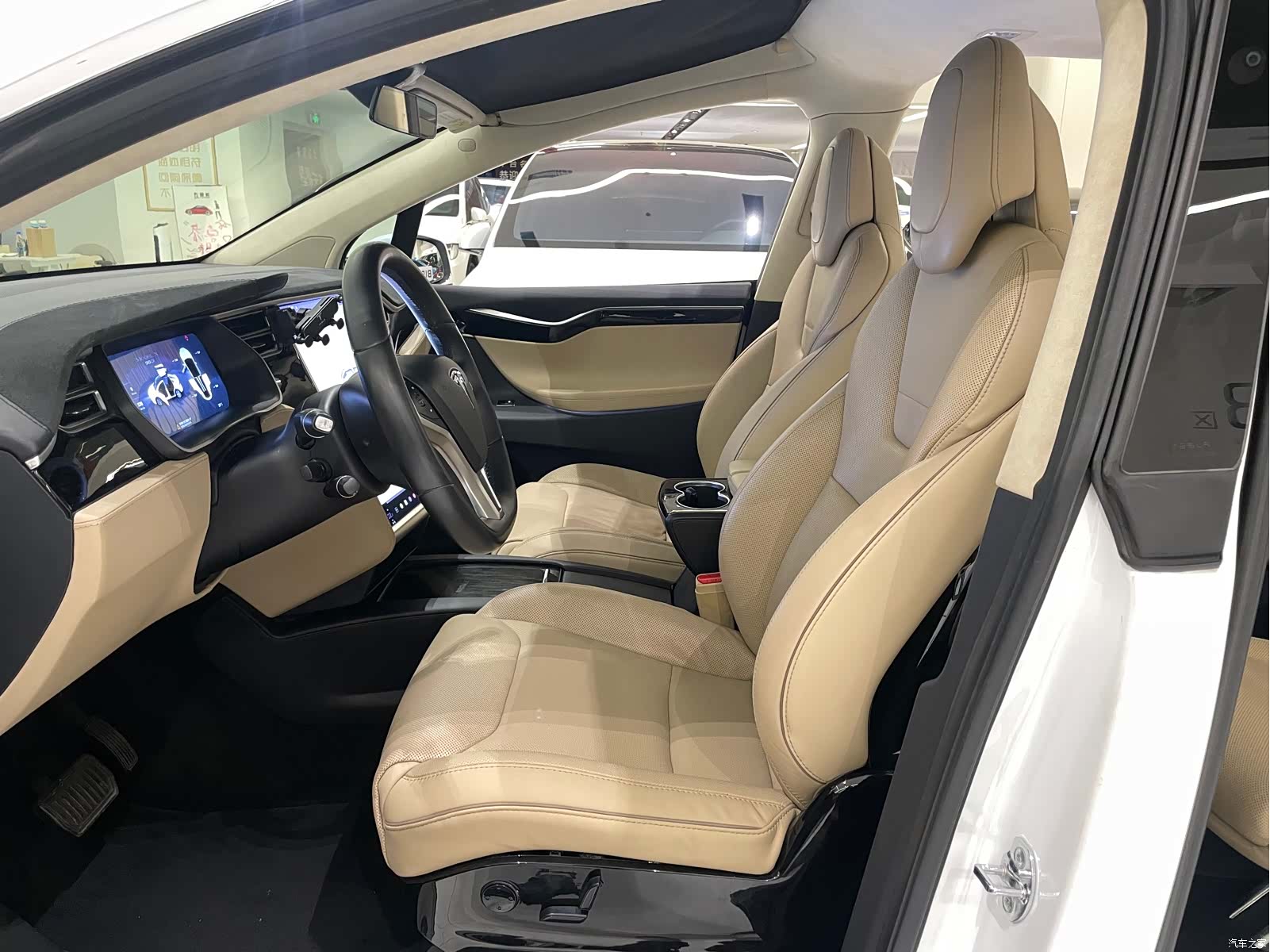 Tesla Model X, 2017 все фото