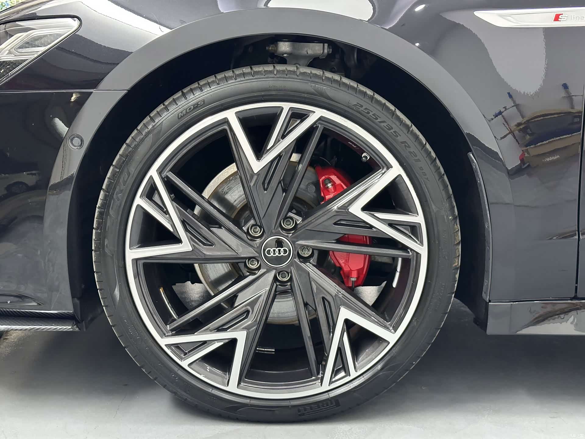 Audi A7L, 2024 25