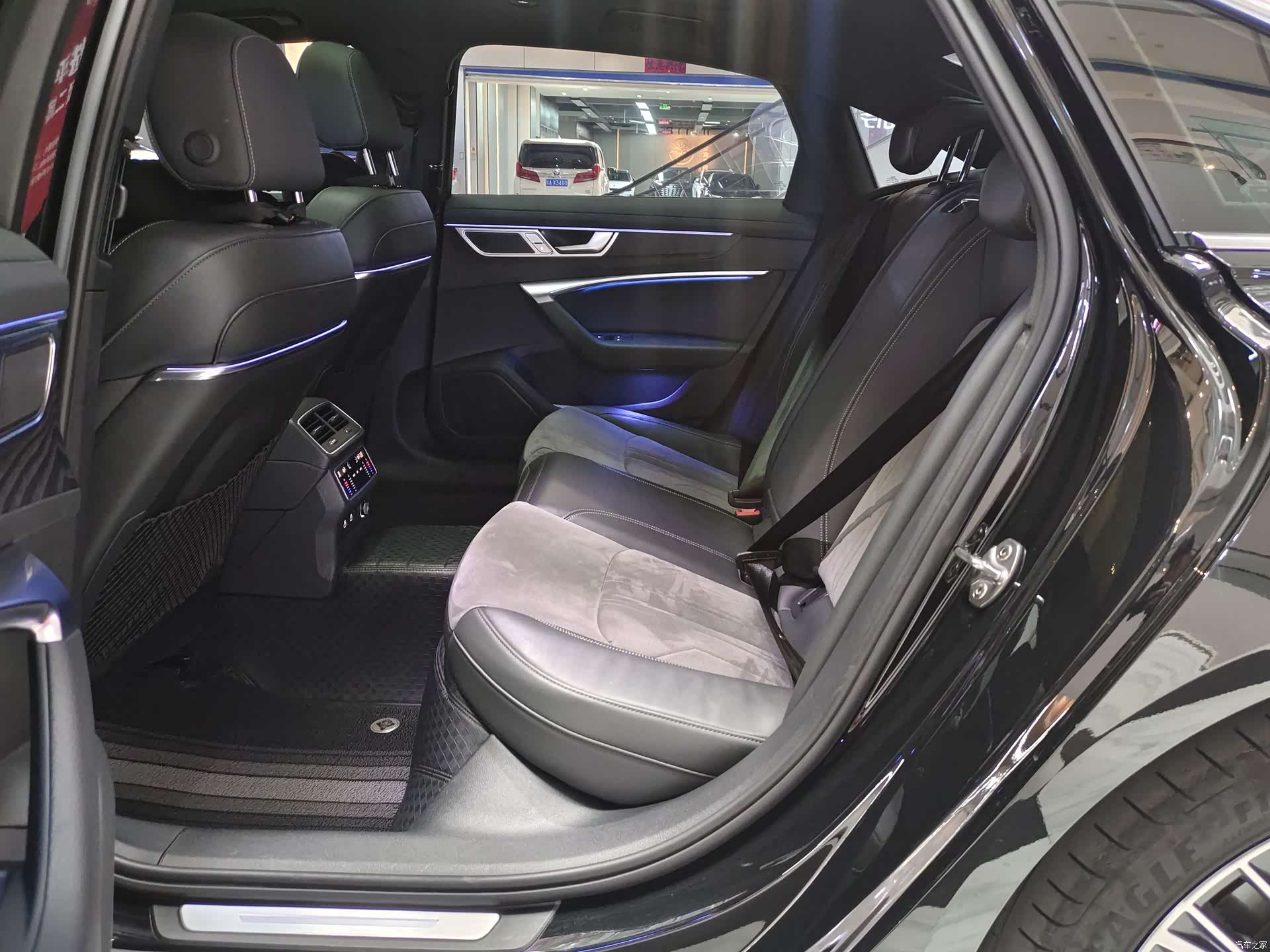 Audi A6L, 2024 13