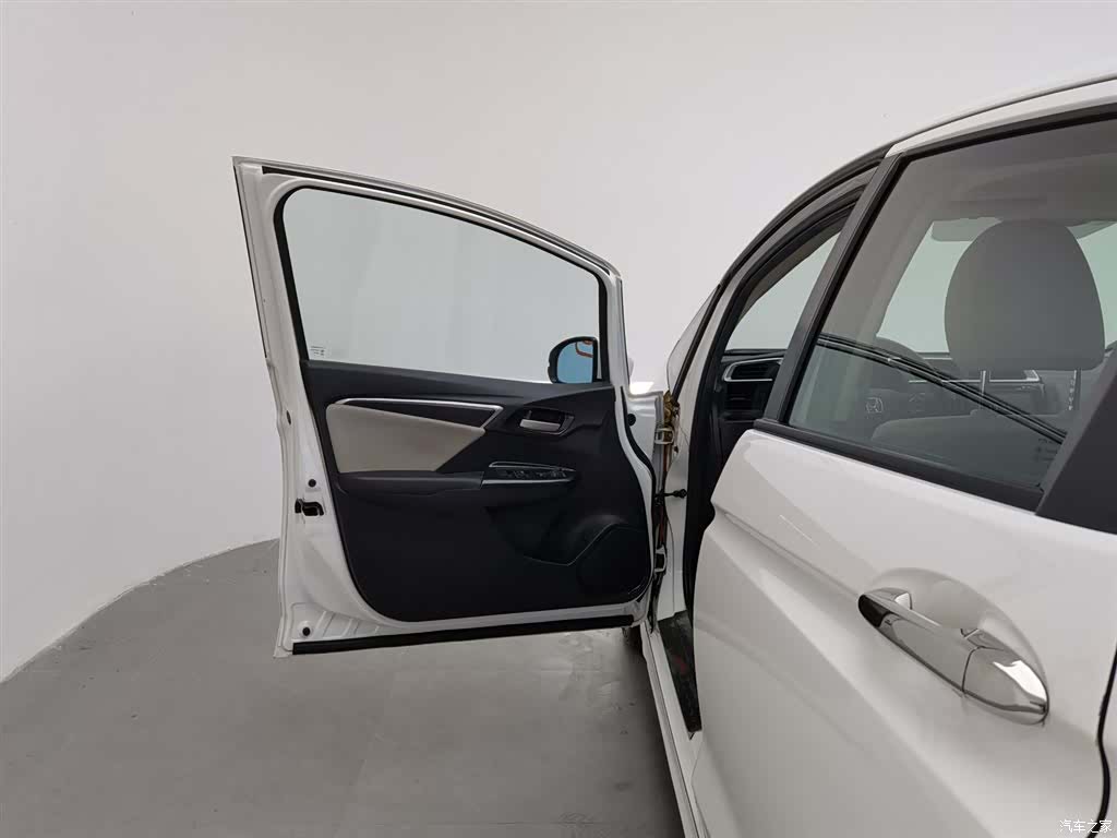 Honda Fit, 2016 8