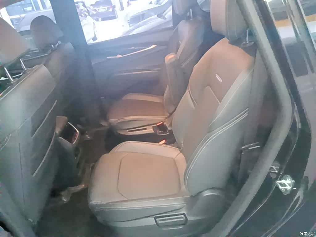 Maxus G50, 2023 17