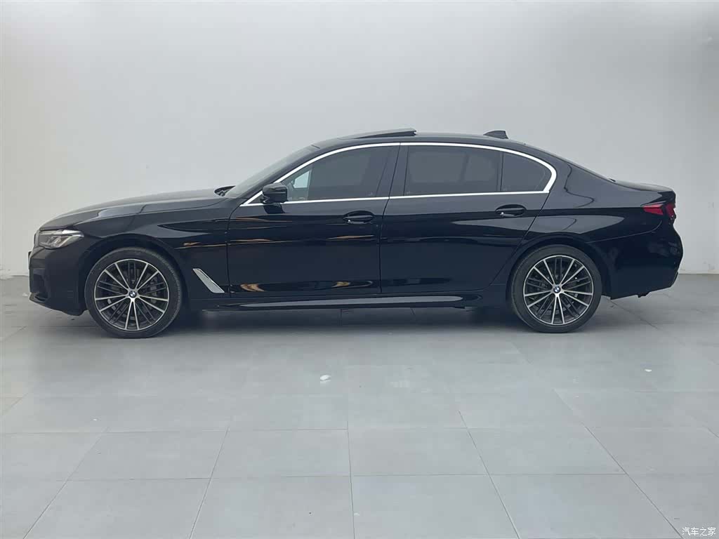 BMW 5 Series, 2023 3