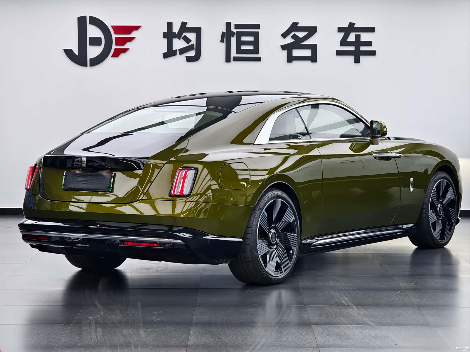 Rolls-Royce Spectre, 2024 3