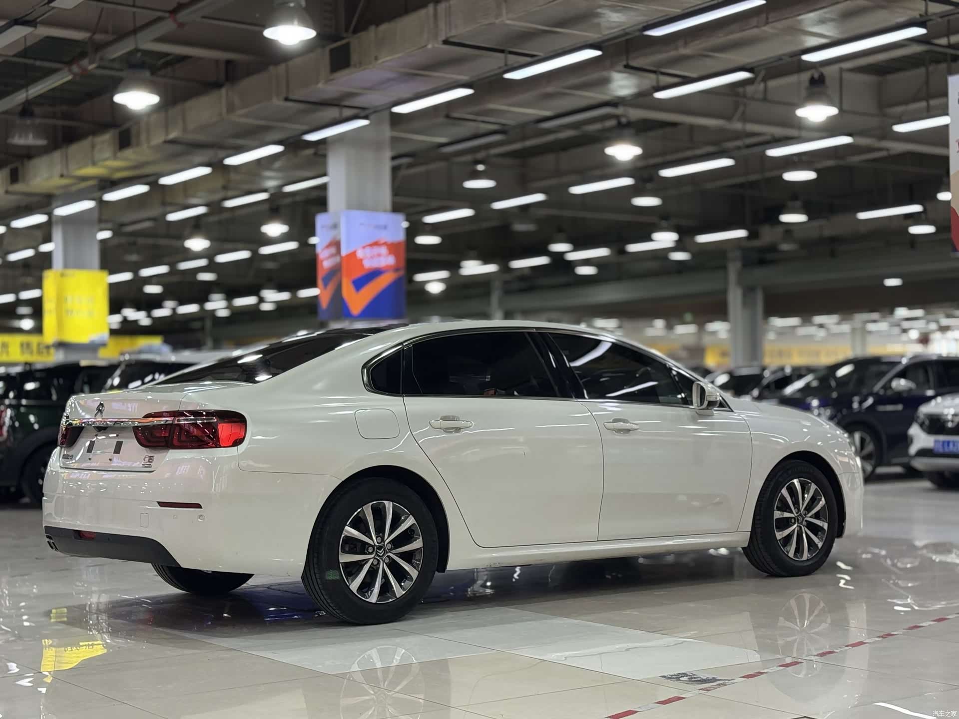 Citroen C6, 2017 все фото