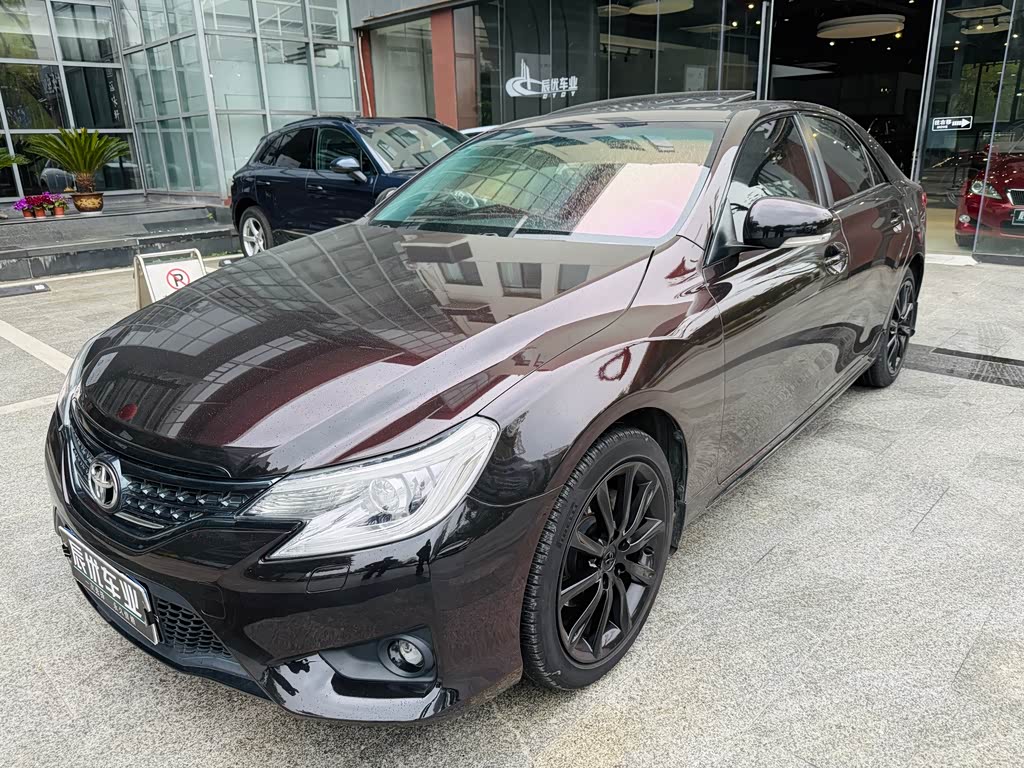 Toyota Reiz