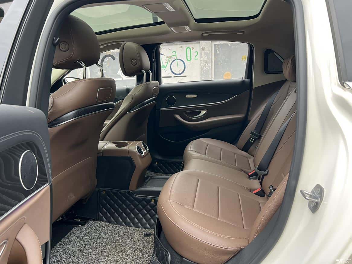 Mercedes-Benz E-Class, 2017 10