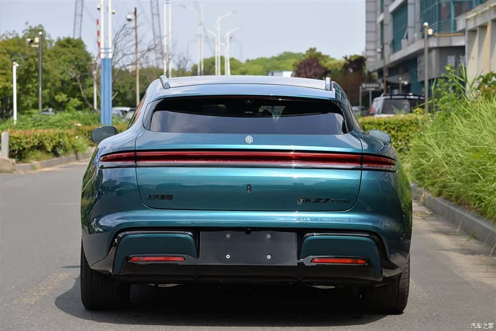 SAIC ShangJie Z7T, 2026 3
