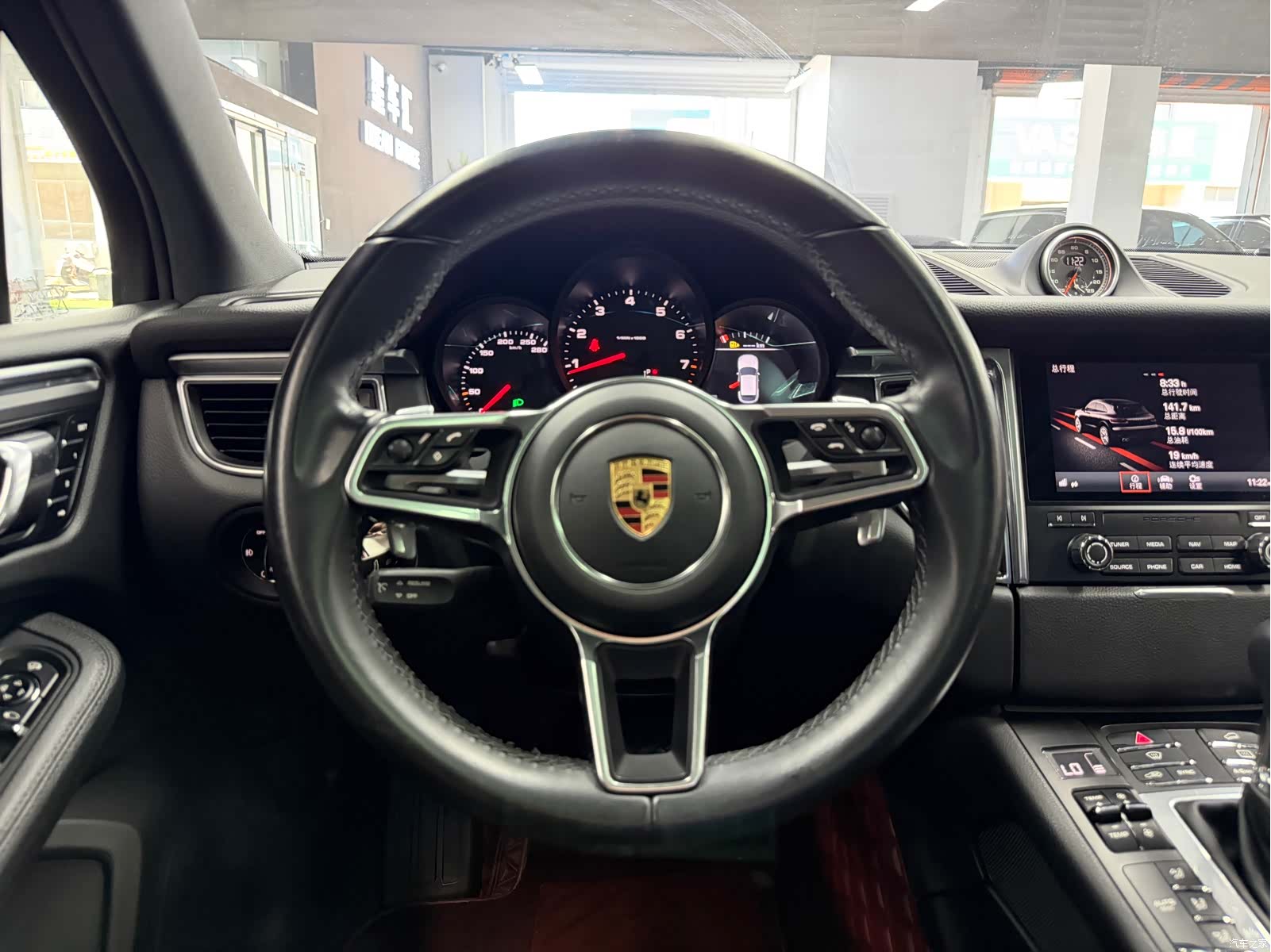 Porsche Macan, 2017 9