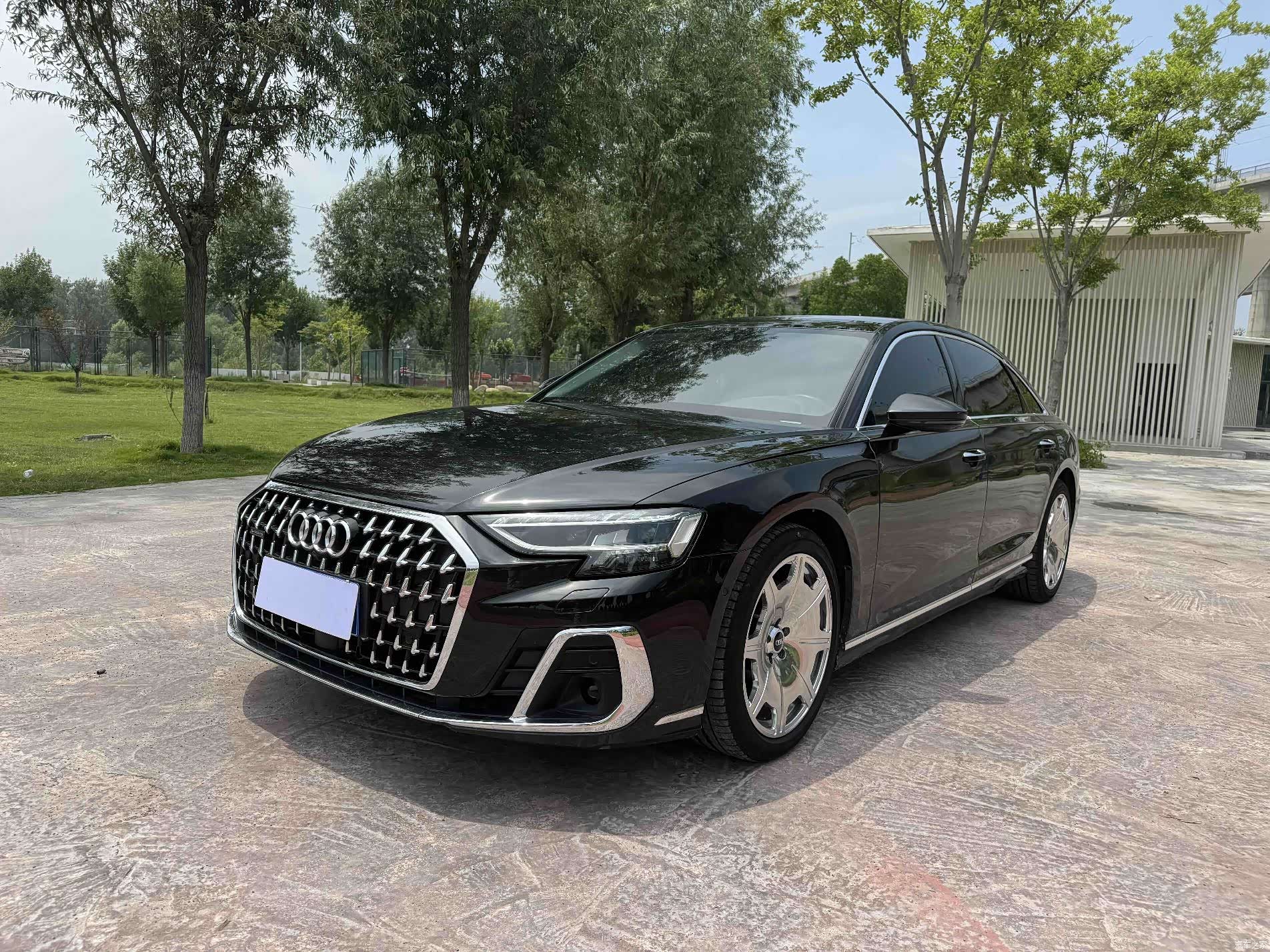 Audi A8L, 2022 1