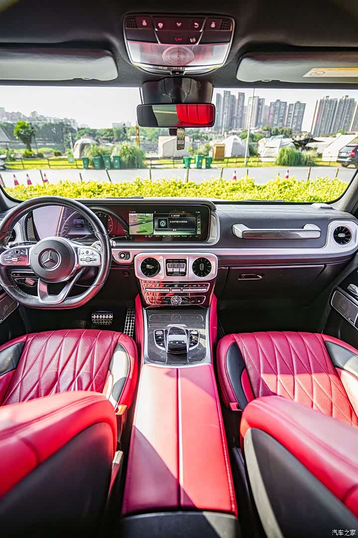 Mercedes-Benz G-Class, 2019 14