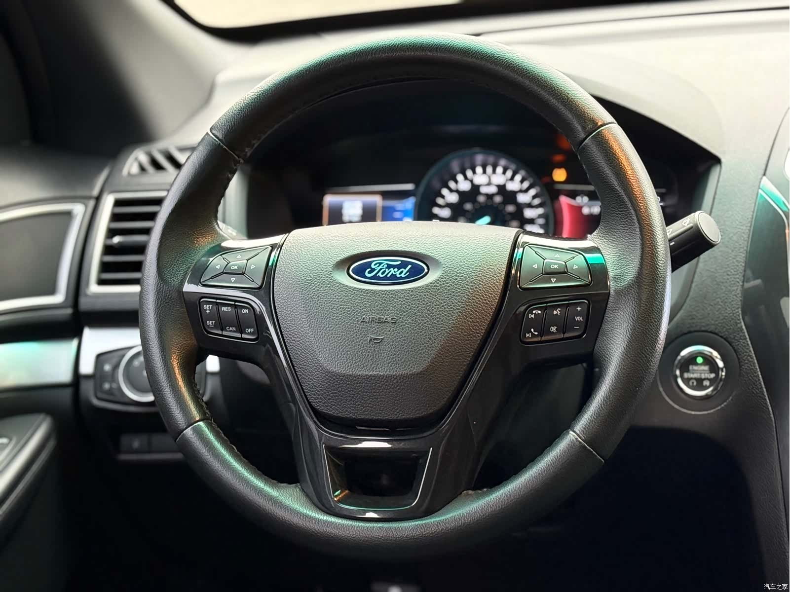 Ford Explorer, 2017 8