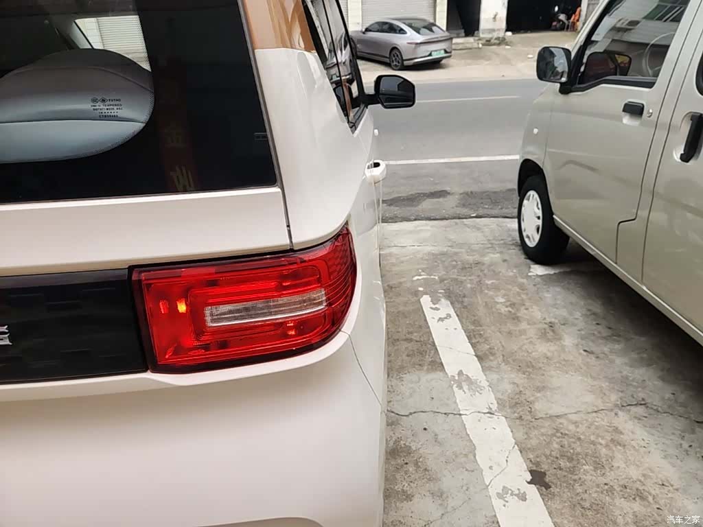 Wuling MINIEV, 2021 8