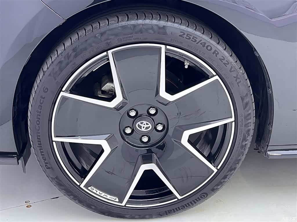 Toyota Granvia, 2023 10