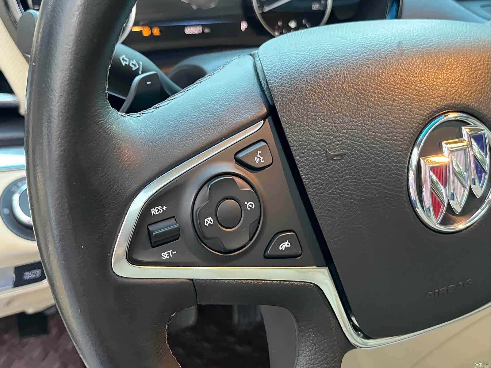 Buick GL8, 2023 18