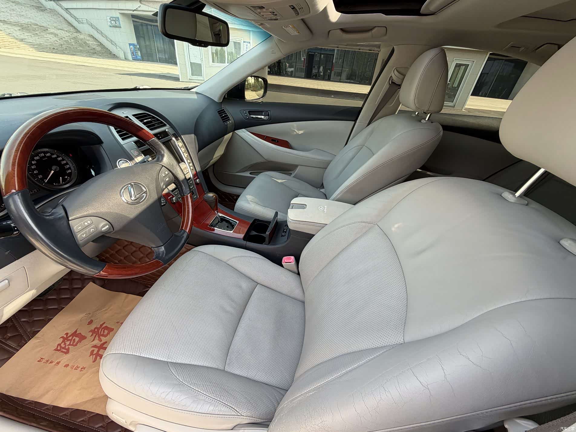 Lexus ES, 2008 4