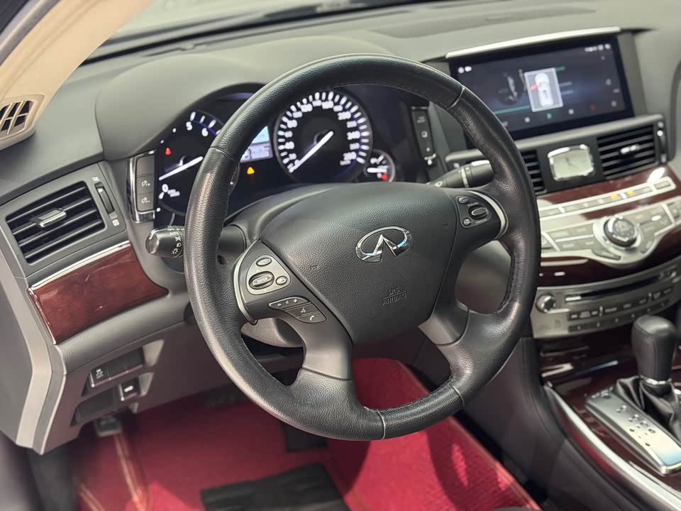 Infiniti Q70 Infiniti Q70
