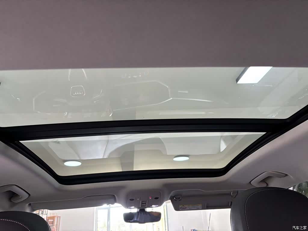 Audi Q3, 2022 10