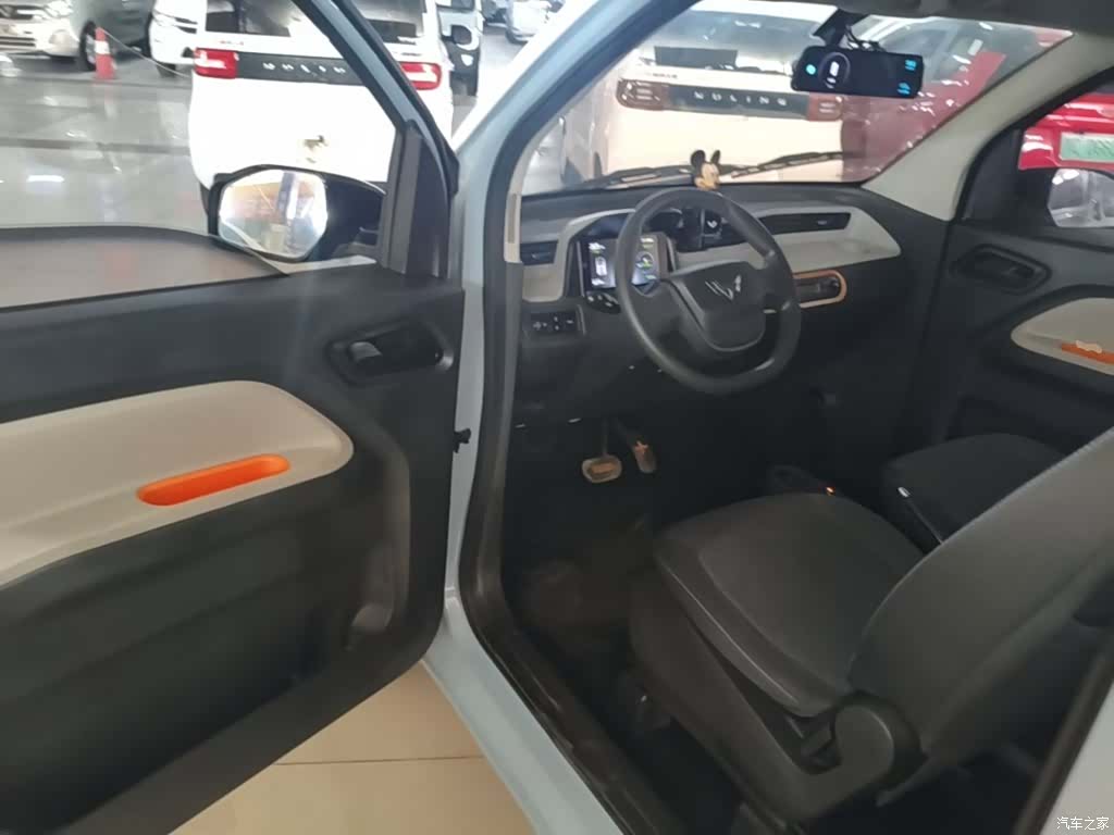 Wuling MINIEV, 2020 16