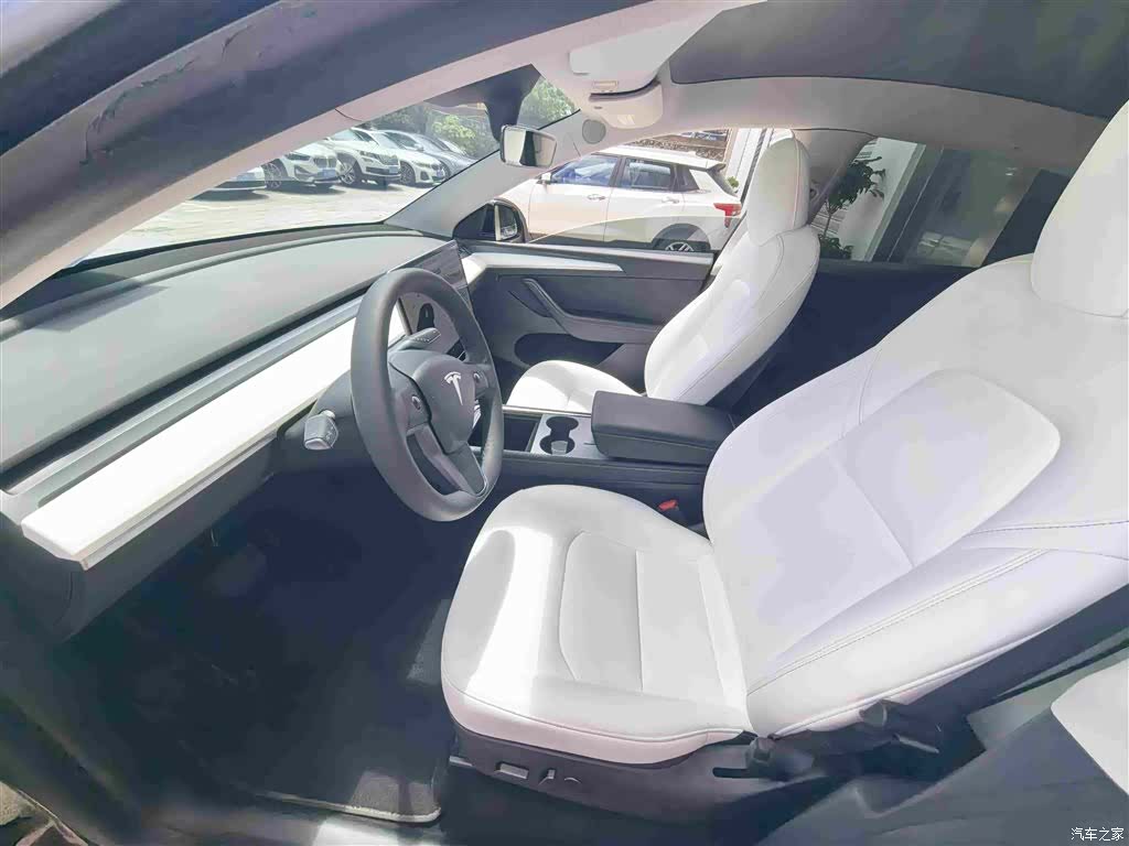 Tesla Model Y, 2021 15