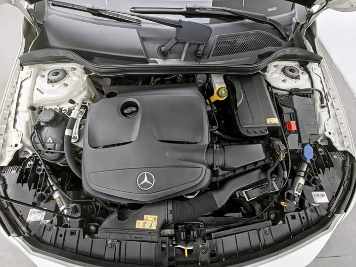 Mercedes-Benz GLA 2015 GLA 220 4MATIC Люкс
