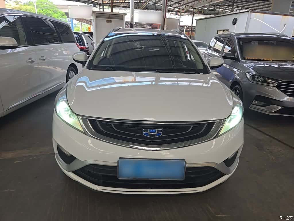 Geely Emgrand, 2016 3