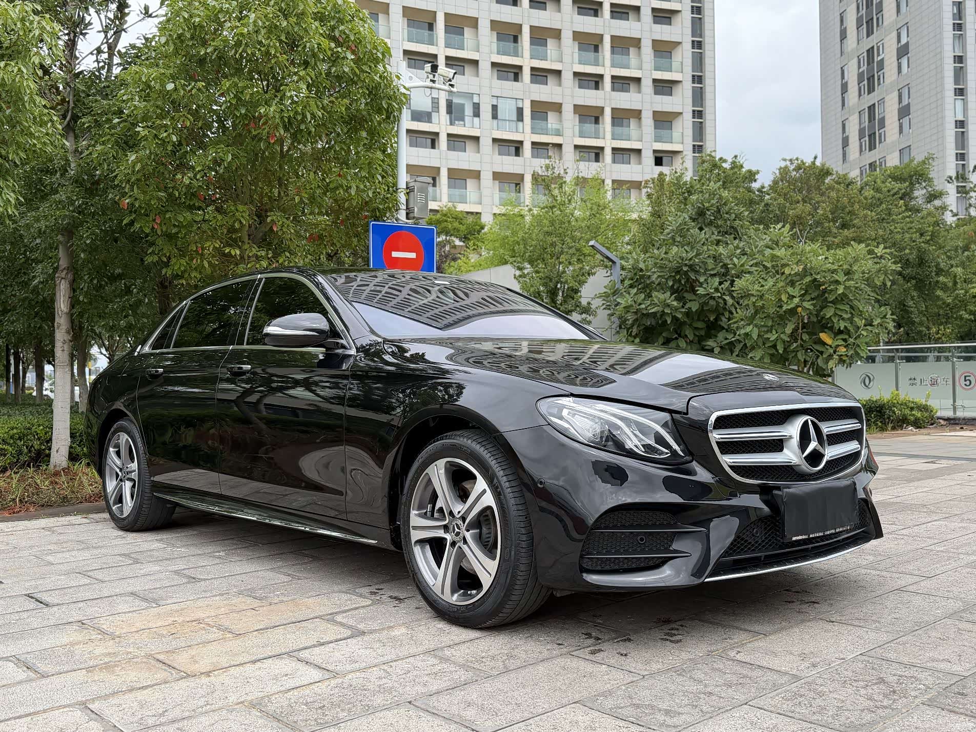 Mercedes-Benz E-Class, 2020 3