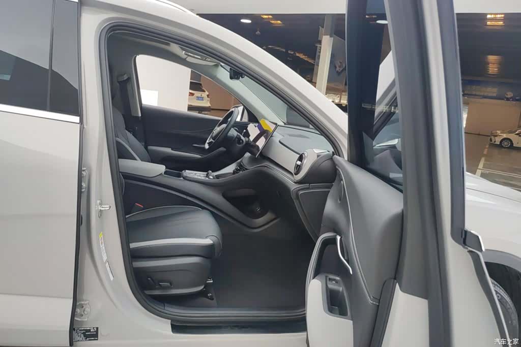 BYD HiAce, 2026 8