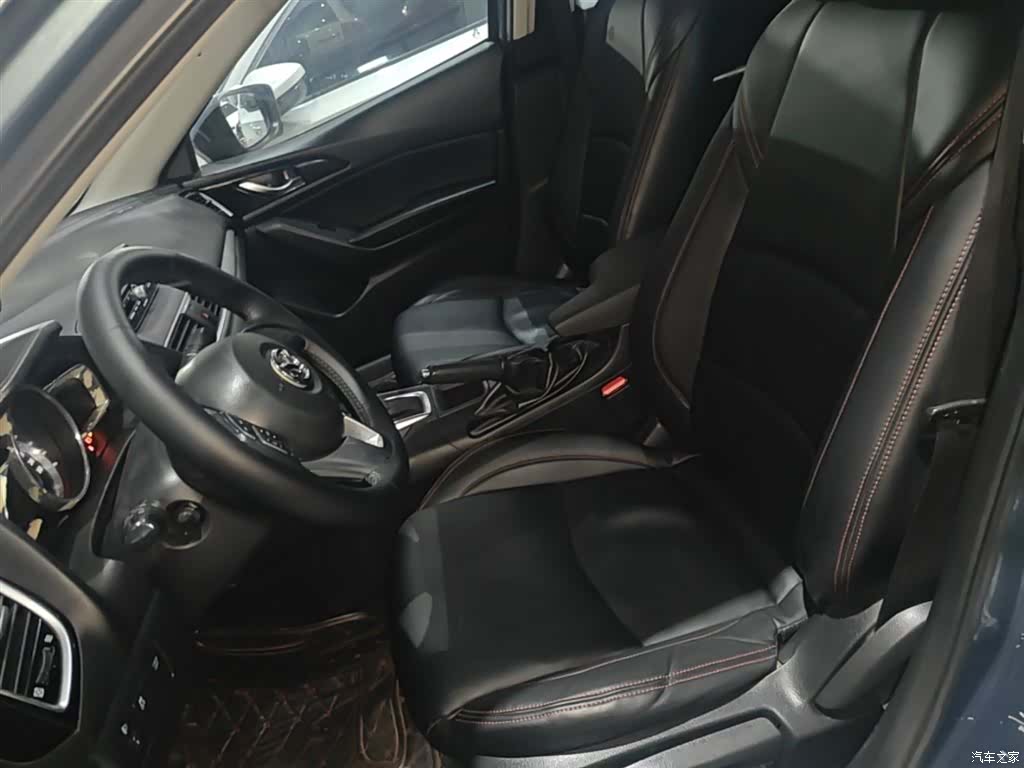 Mazda Mazda3, 2016 15