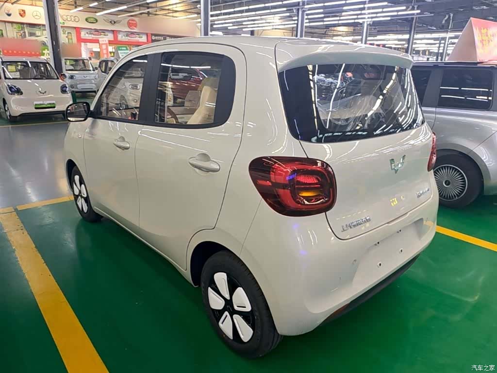 Wuling MINIEV, 2026 все фото