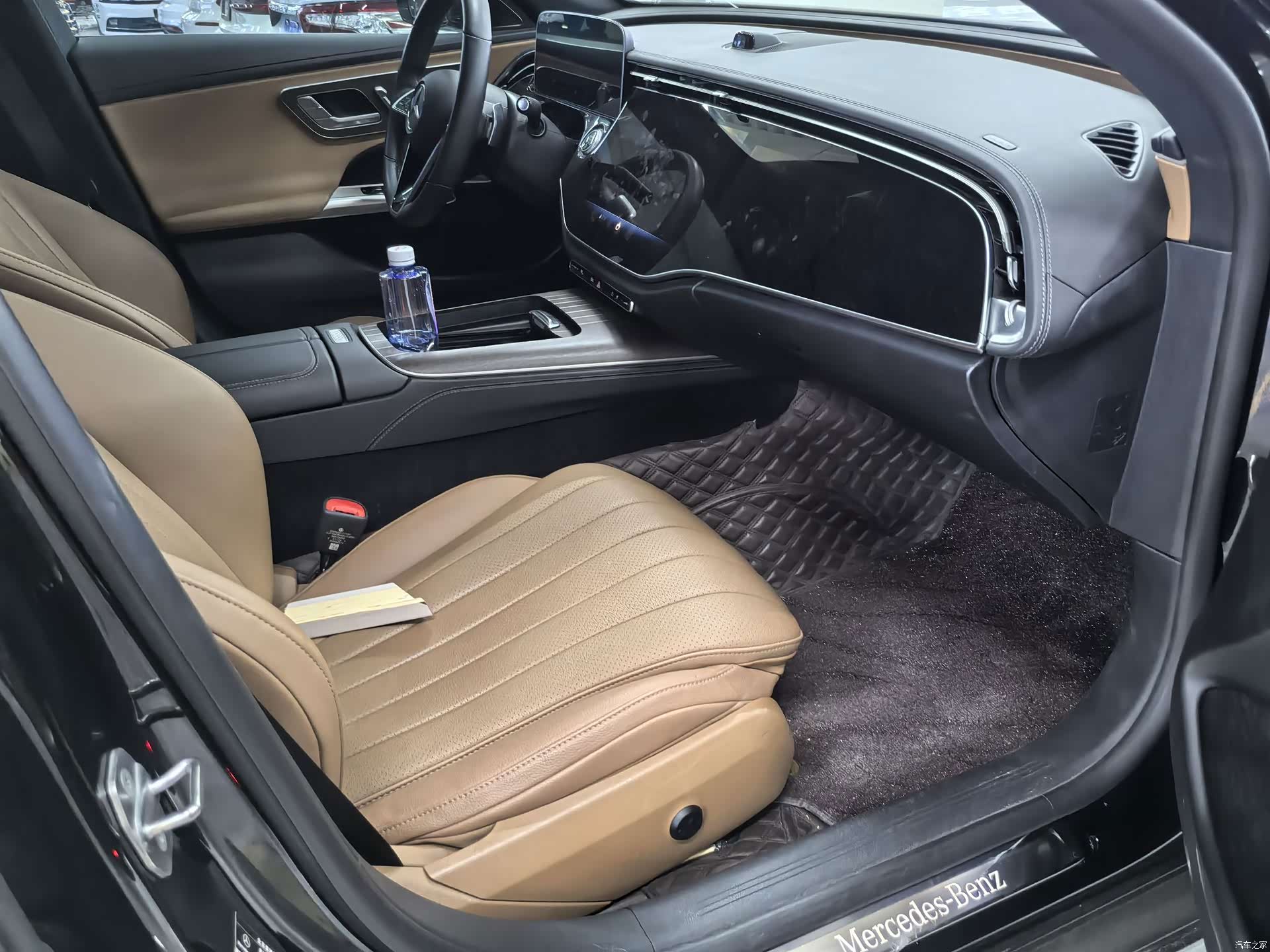 Mercedes-Benz E-Class, 2025 11
