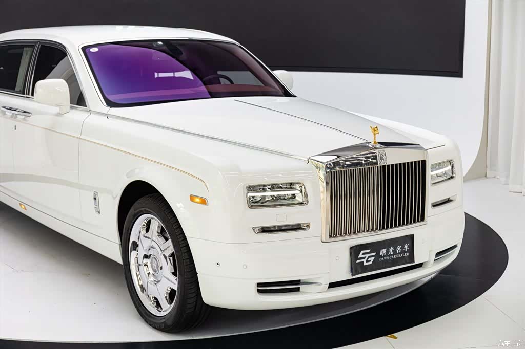 Rolls-Royce Phantom, 2016 19