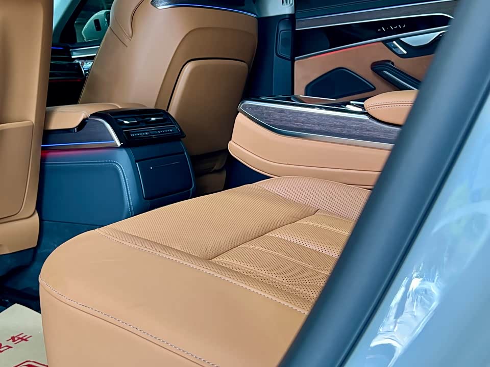 Audi A8 Audi A8