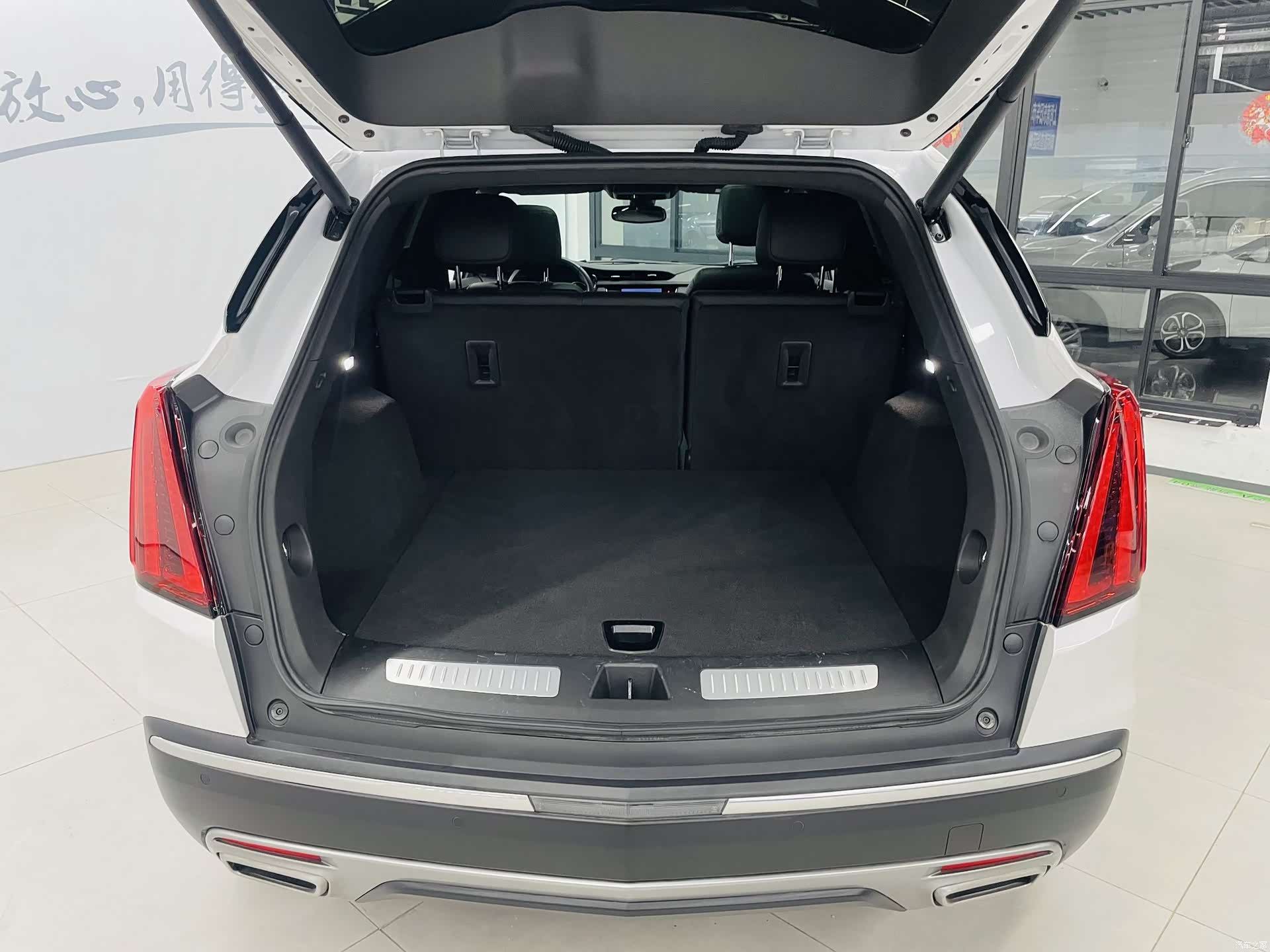 Cadillac XT5, 2024 13