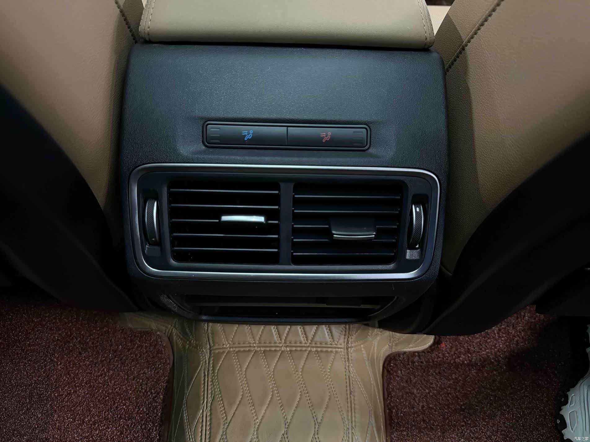 Land Rover Discovery, 2024 15