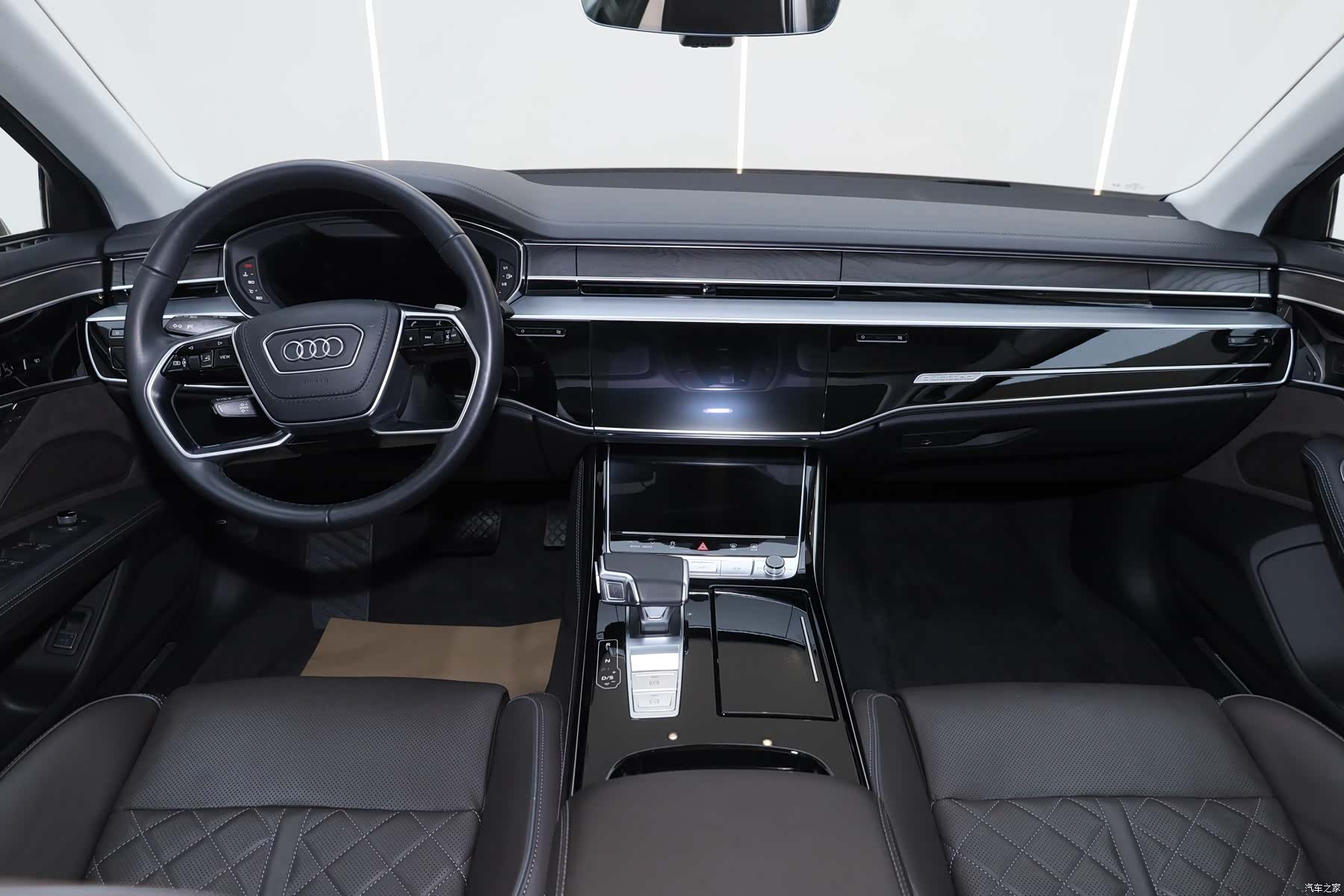 Audi A8L, 2023 32