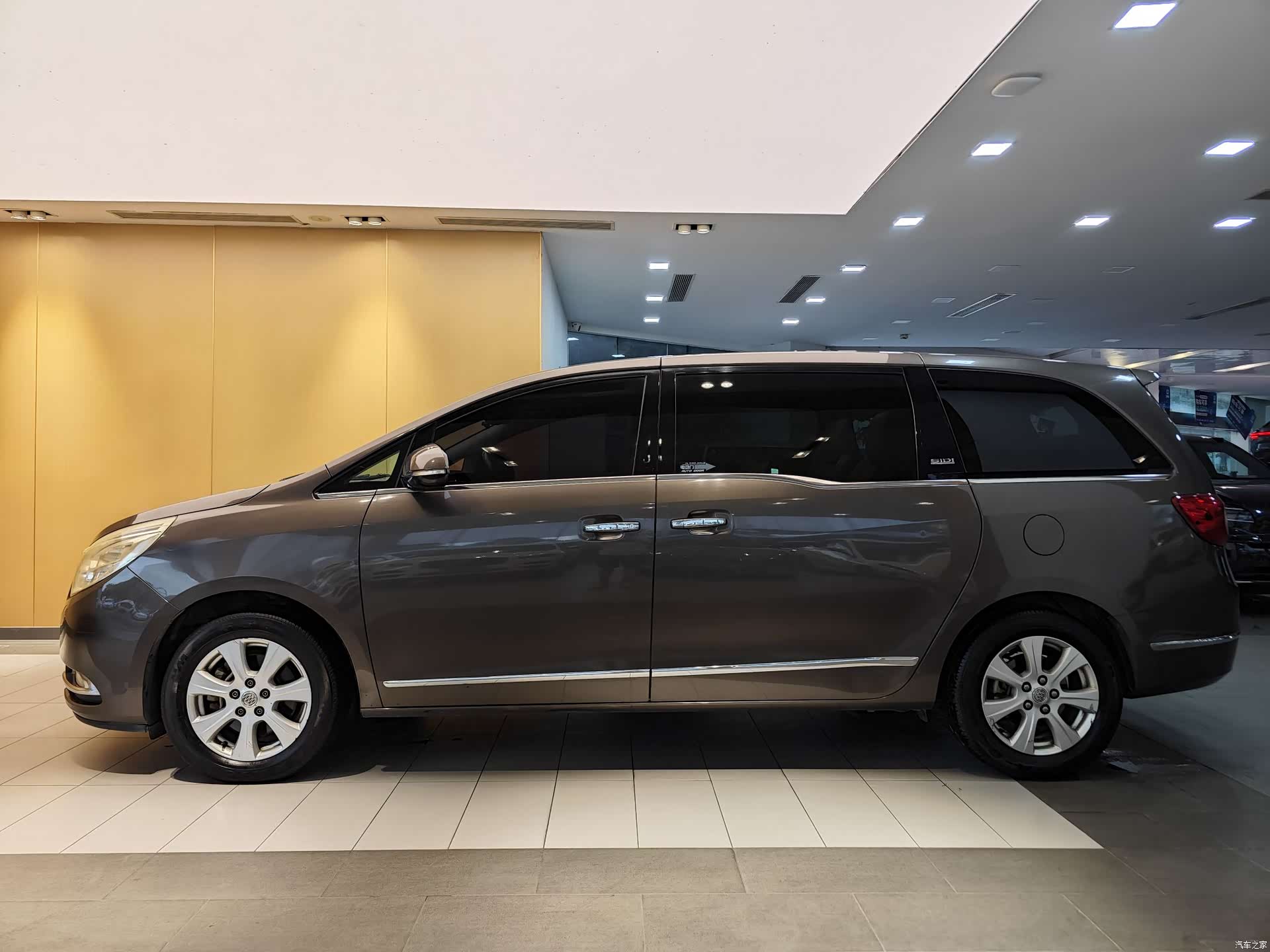 Buick GL8, 2015 6