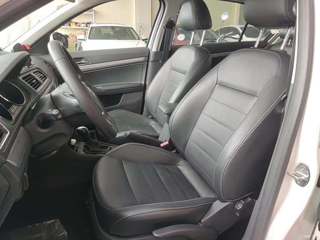 Volkswagen Lavida, 2017 15