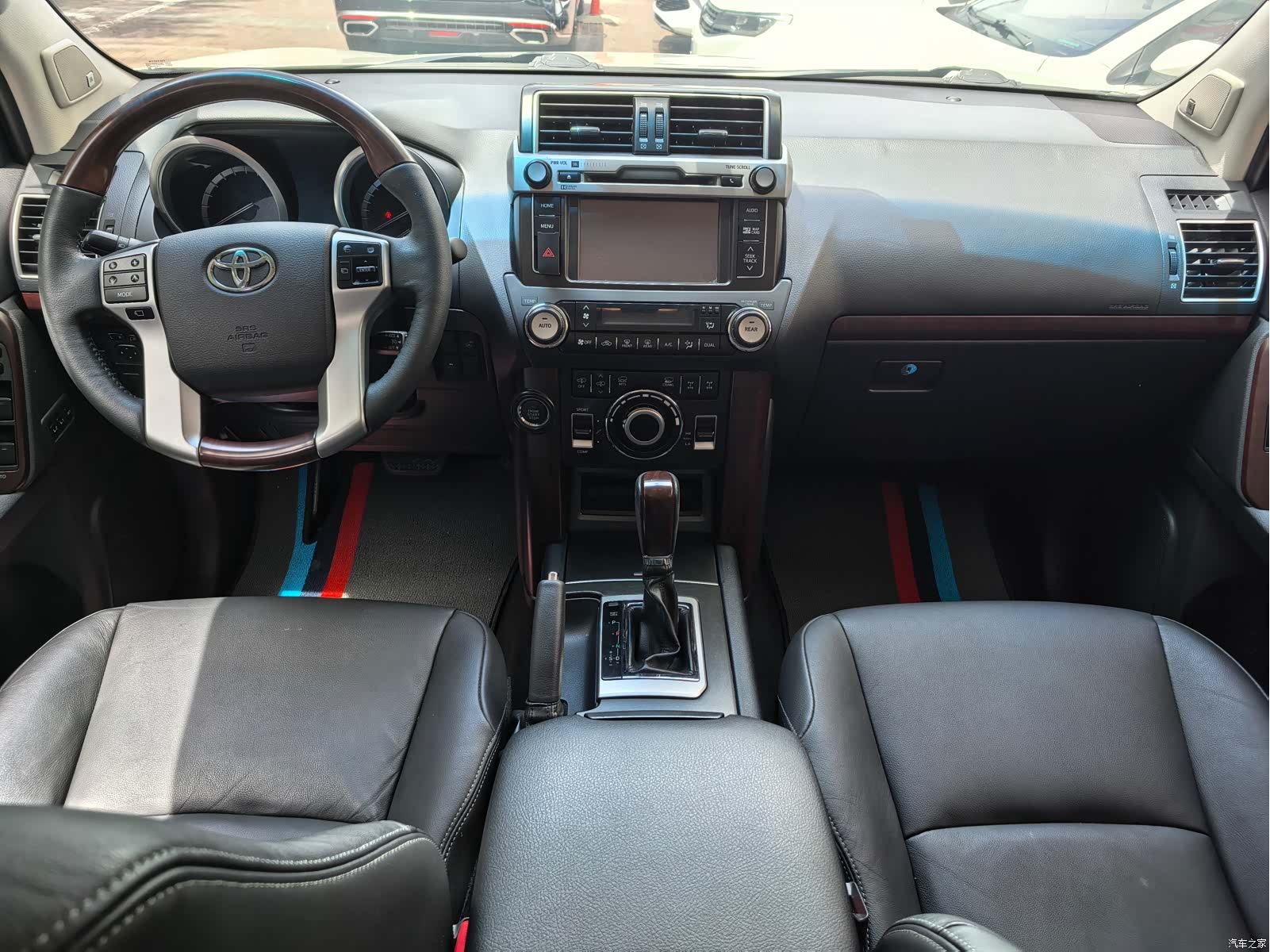 Toyota Prado, 2017 10