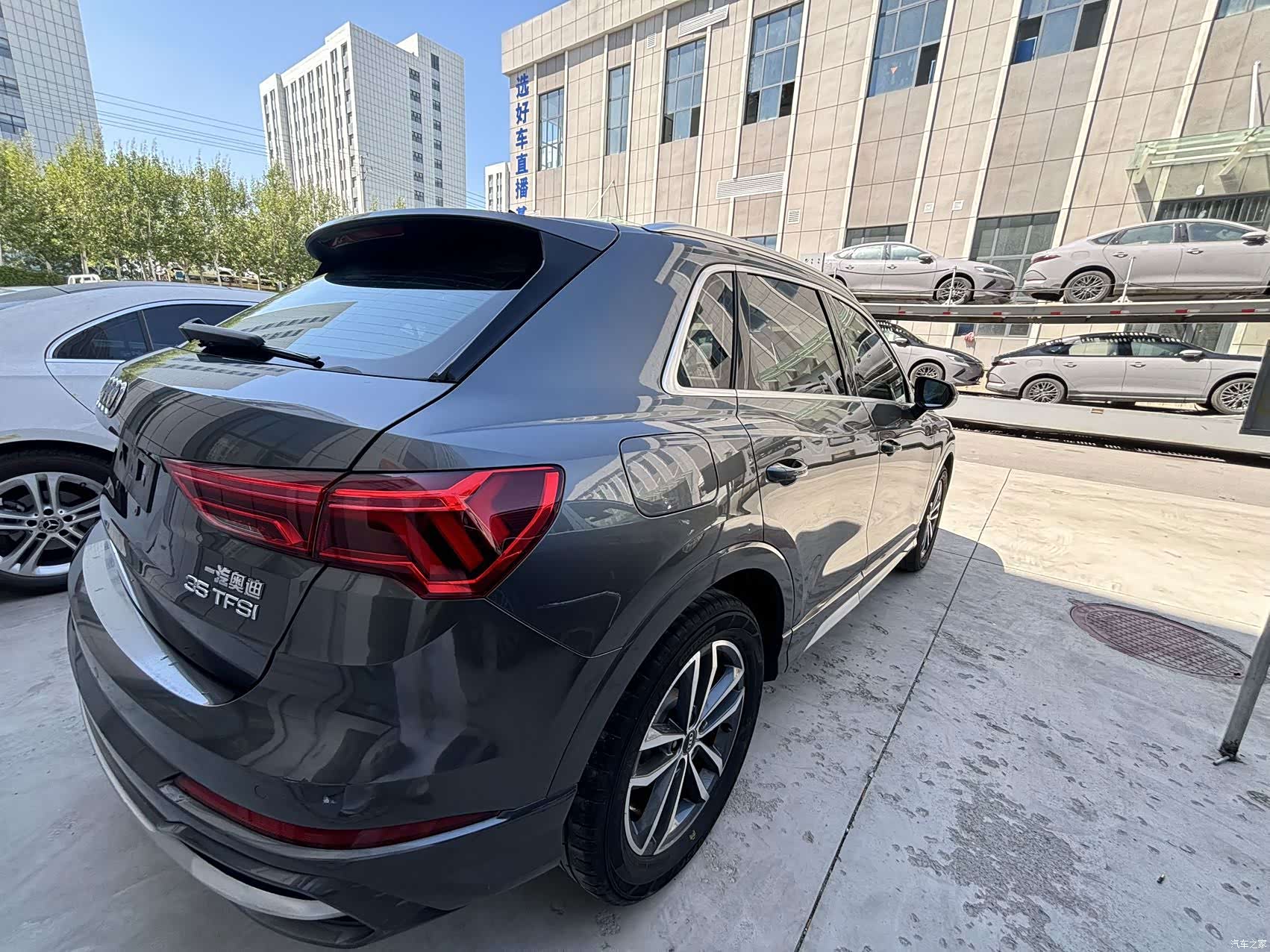 Audi Q3, 2023 все фото