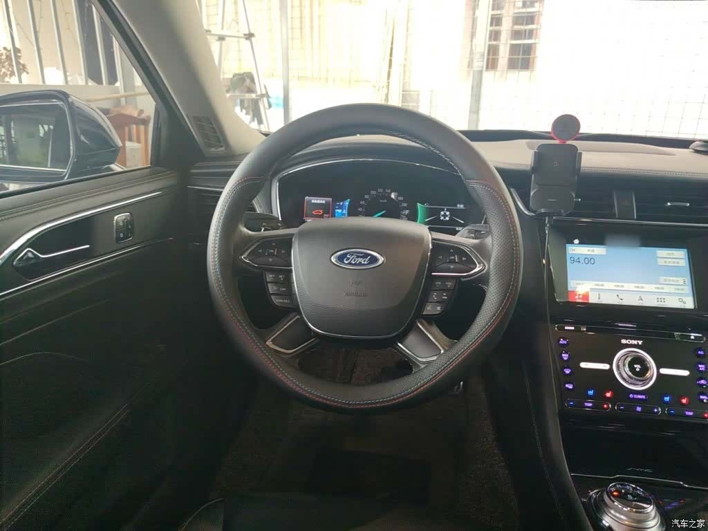 Ford Taurus, 2016 3