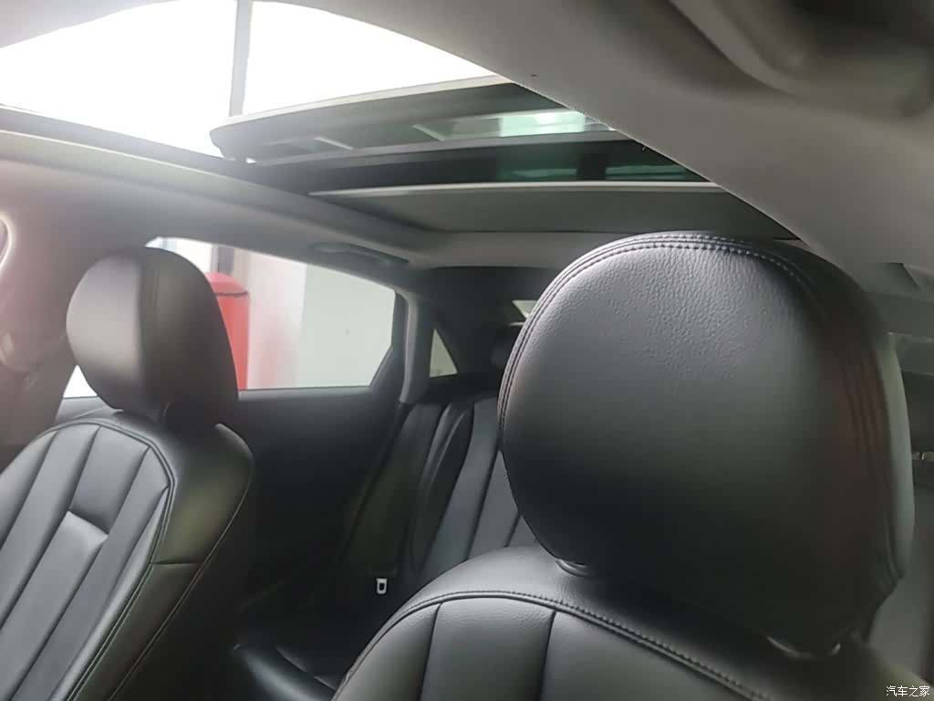 Audi A4L, 2019 18