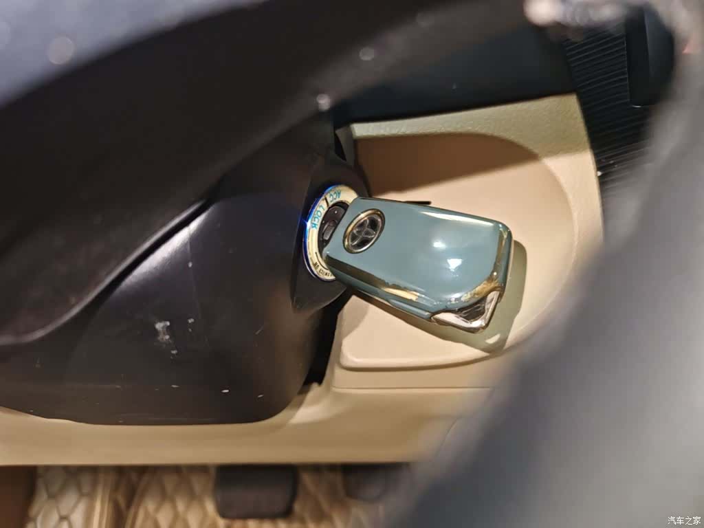 Toyota Corolla, 2015 9