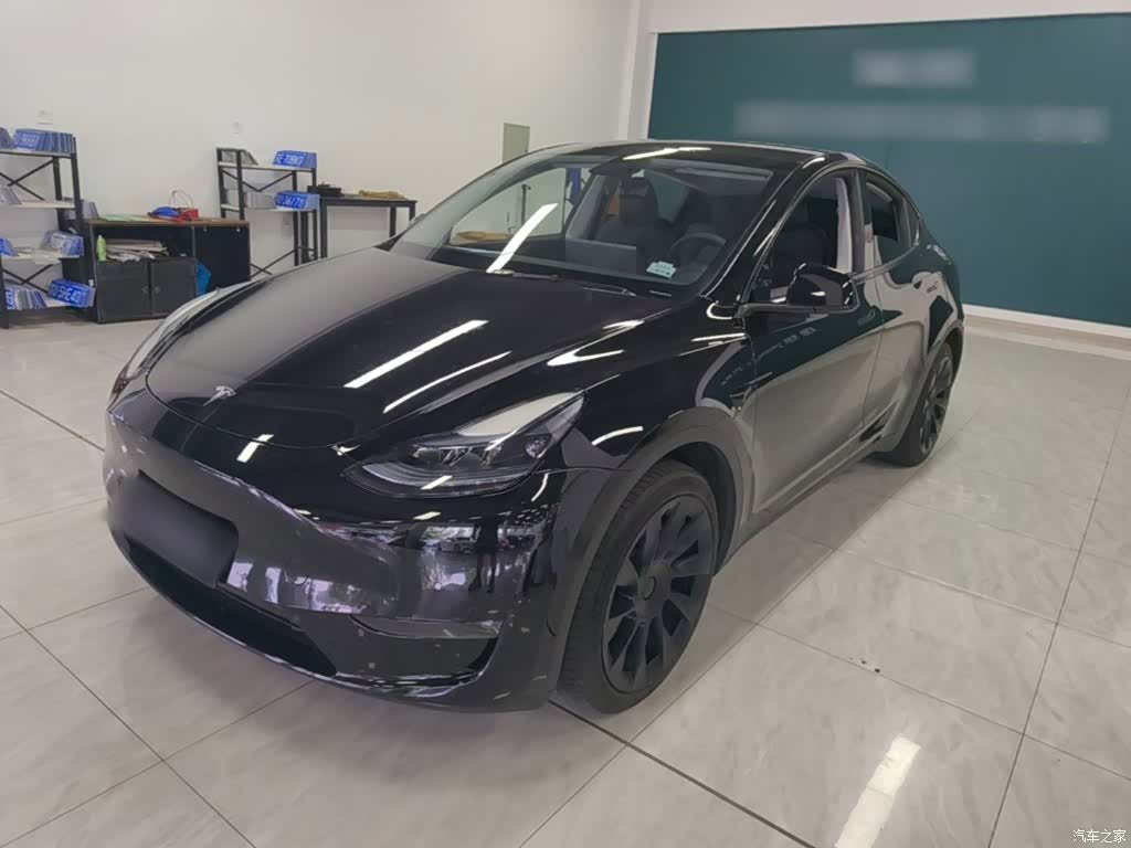 Tesla Model Y, 2023 2