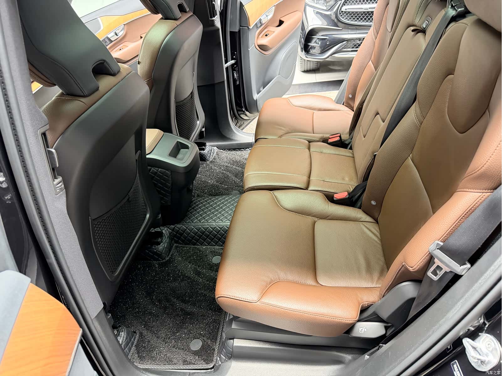 Volvo XC90, 2022 13