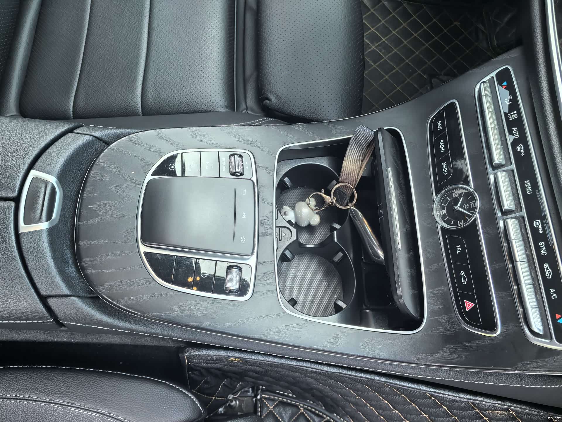 Mercedes-Benz E-Class, 2019 24