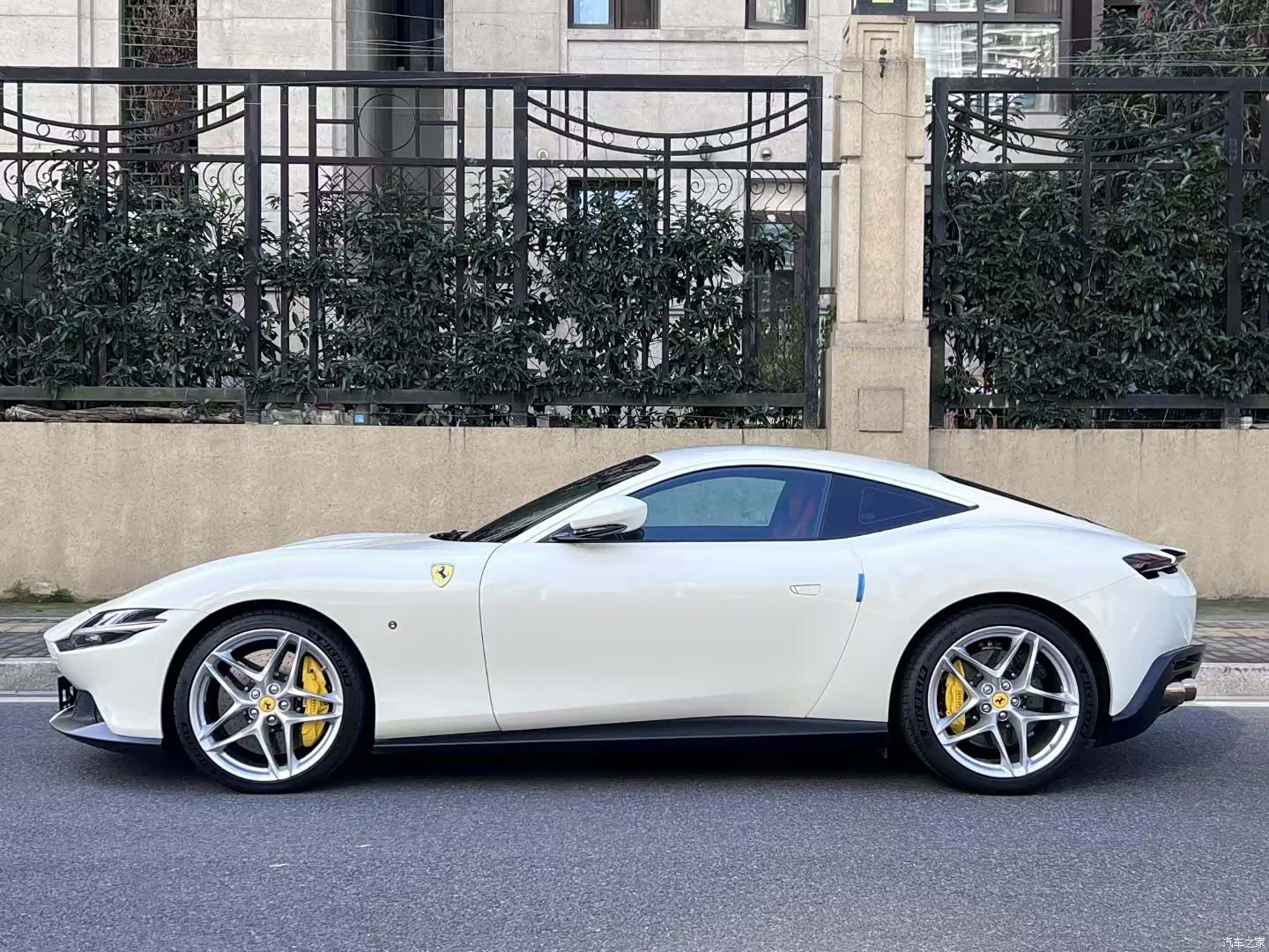 Ferrari Roma, 2023 3