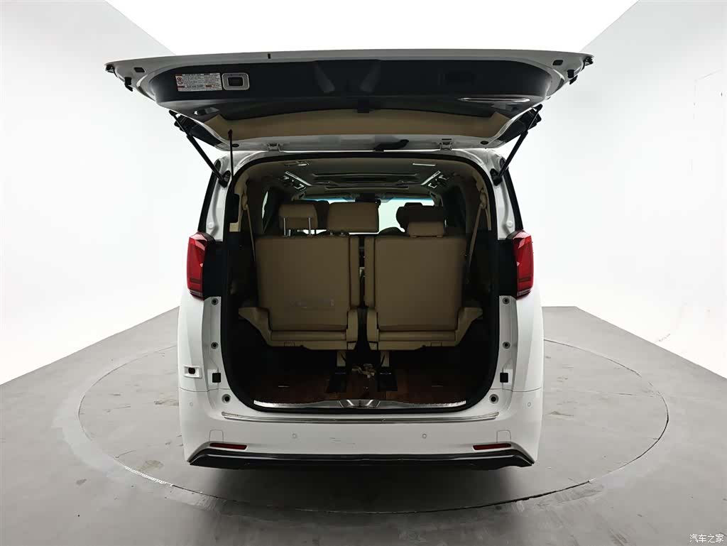 Toyota Alphard, 2020 8