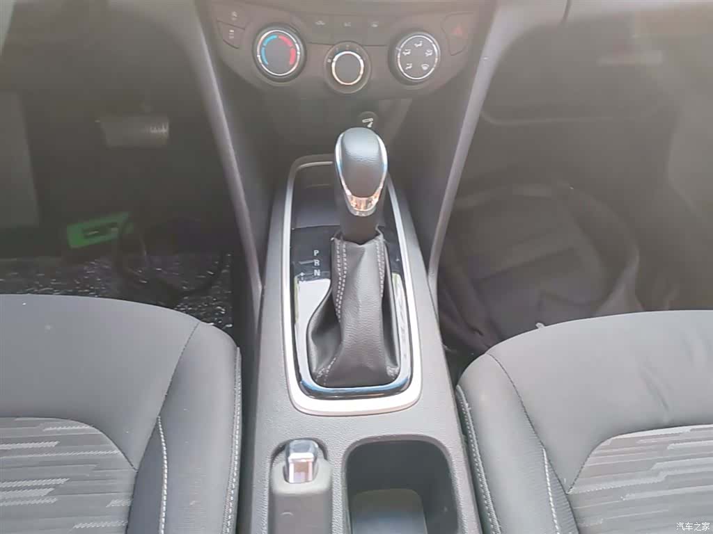 Chevrolet 320, 2018 14