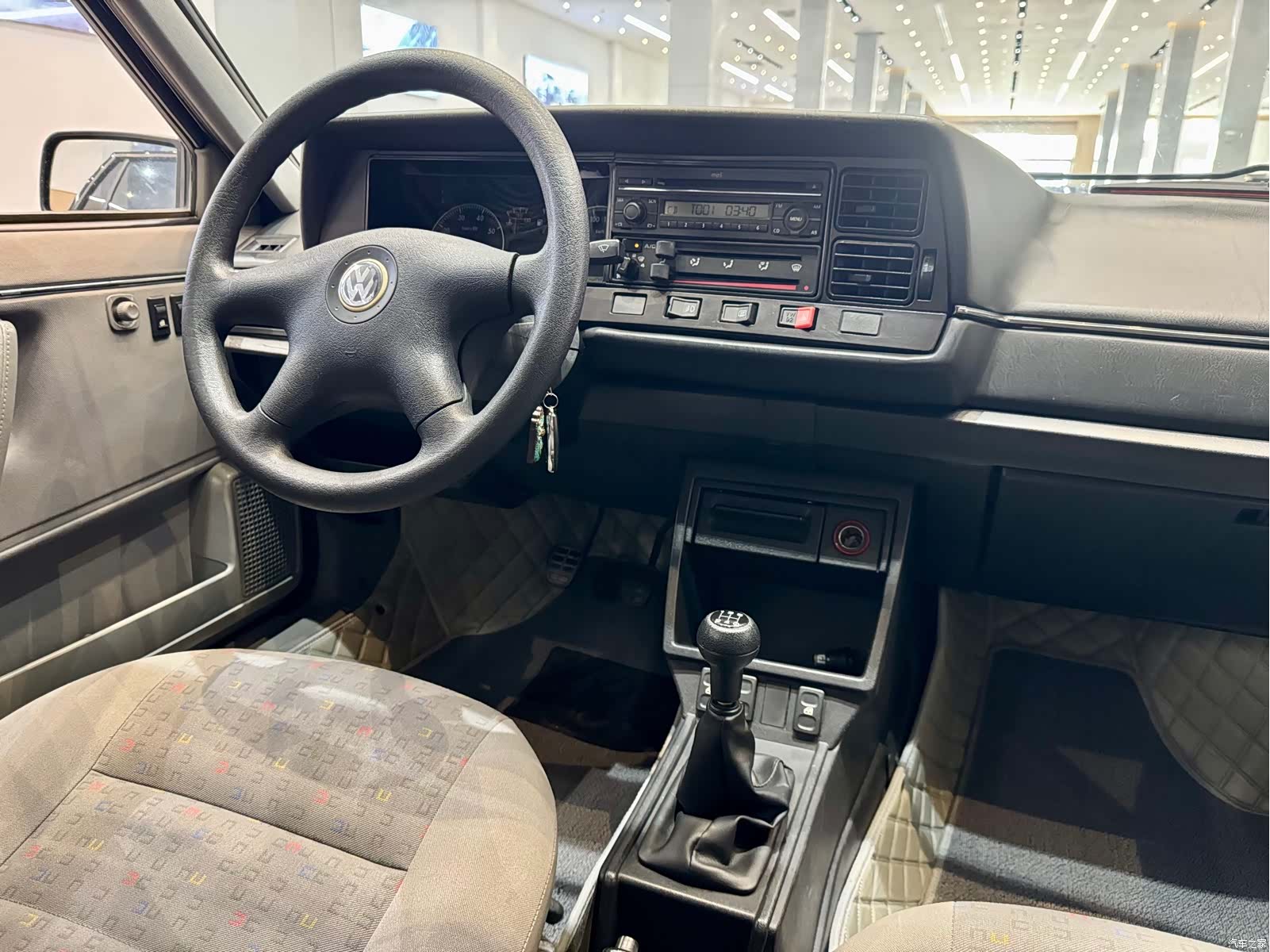 Volkswagen Santana, 2012 12